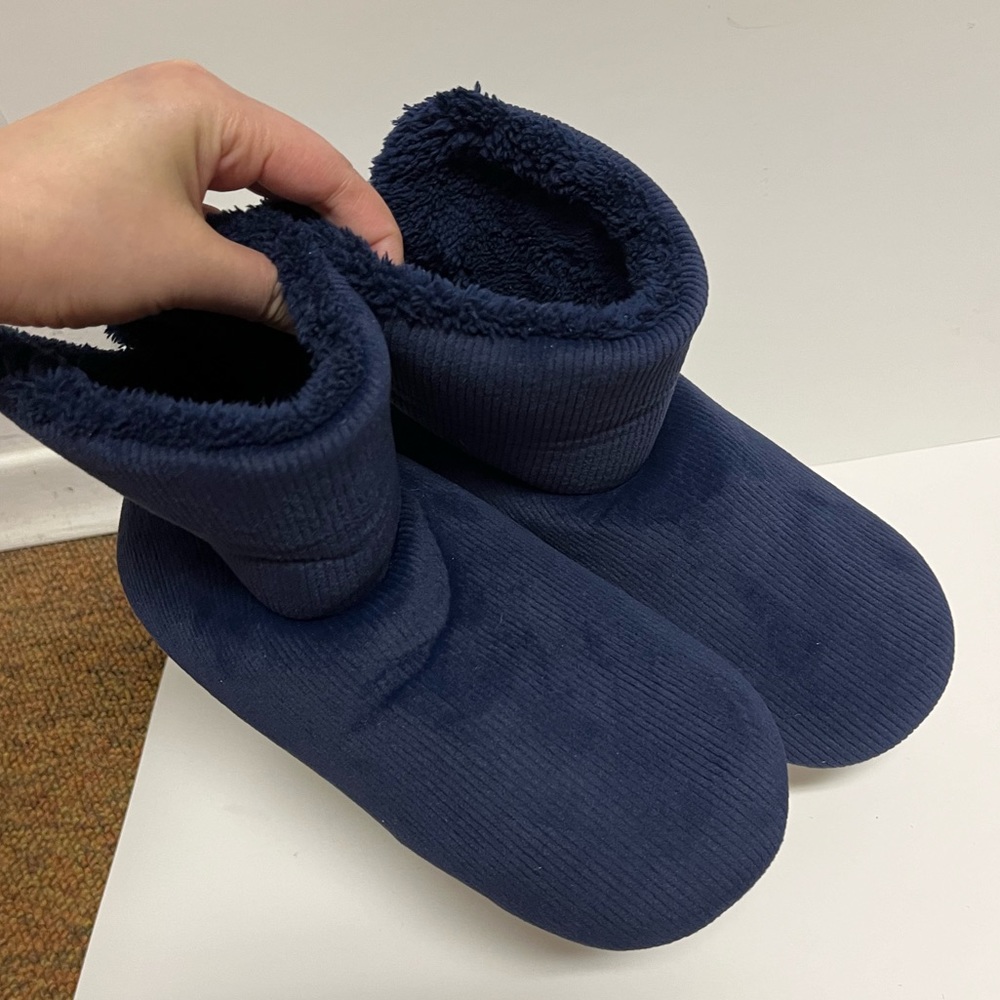Uniqlo CORDUROY FLEECE ROOM SHOES